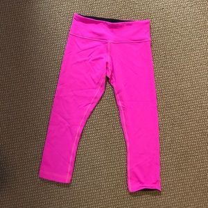 Reversible hot pink/navy lulu wunder under crops